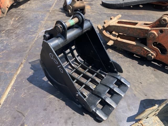 SKELETON BUCKET — Auction (lot 8458-6010)