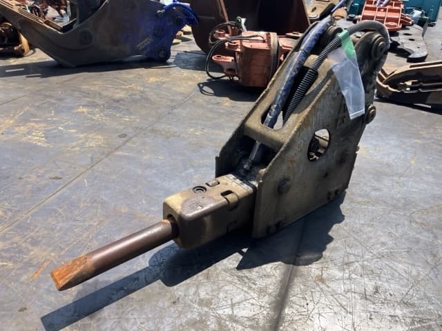 BREAKER — Auction (lot 8458-6011)
