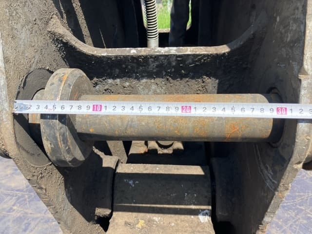 BREAKER — Auction (lot 8458-6011)