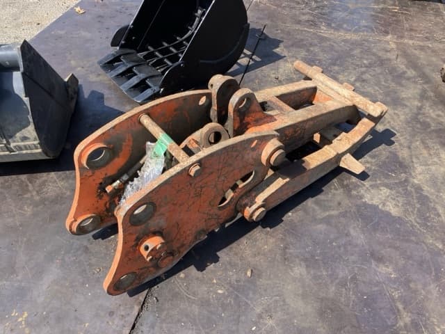 HYDRAULIC FORK — Auction (lot 8458-6013)