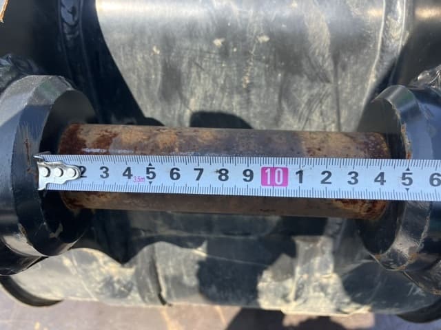 CONSTRUCTION BUCKET — Auction (lot 8458-6015)