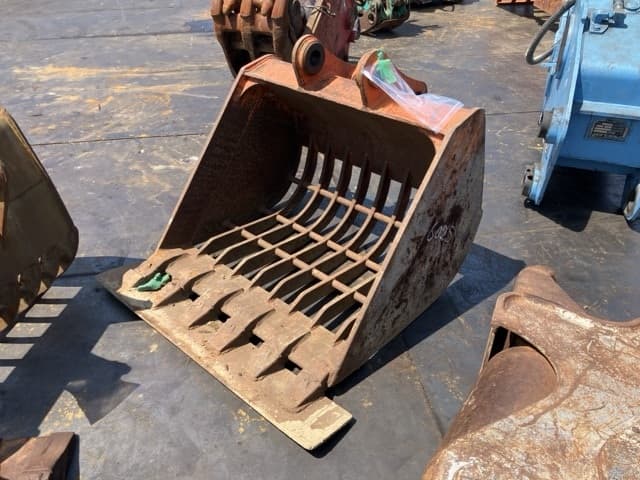 SKELETON BUCKET — Auction (lot 8458-6025)