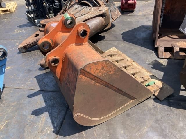 SKELETON BUCKET — Auction (lot 8458-6025)