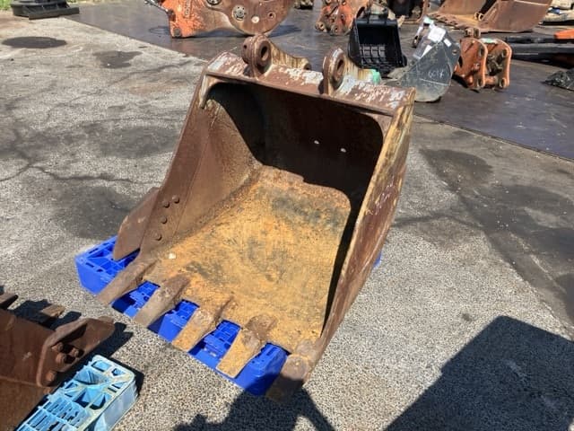 CONSTRUCTION BUCKET — Auction (lot 8458-6028)