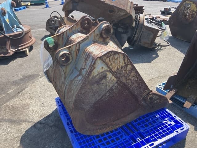 CONSTRUCTION BUCKET — Auction (lot 8458-6028)