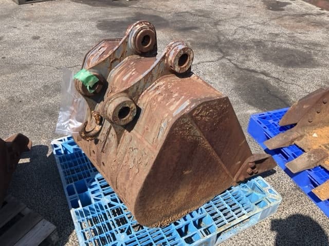 CONSTRUCTION BUCKET — Auction (lot 8458-6029)