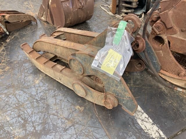 FORK — Auction (lot 8458-6033)