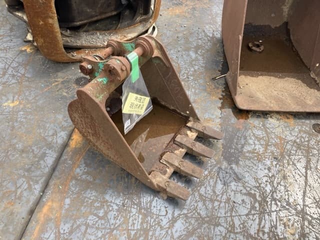 CONSTRUCTION BUCKET — Auction (lot 8458-6037)