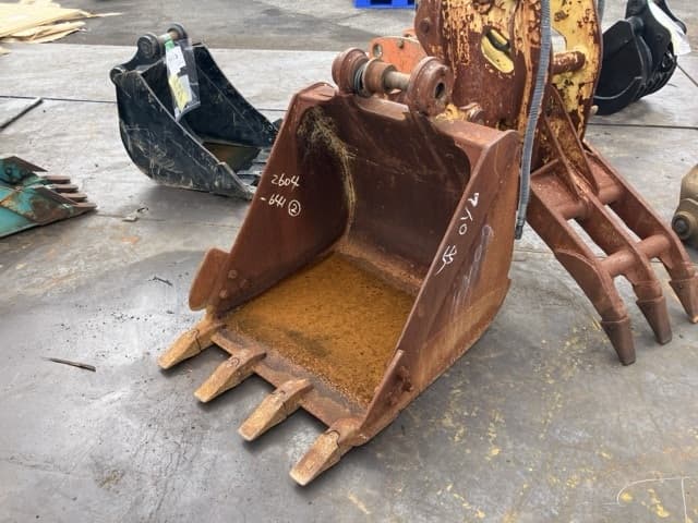 CONSTRUCTION BUCKET — Auction (lot 8458-6043)