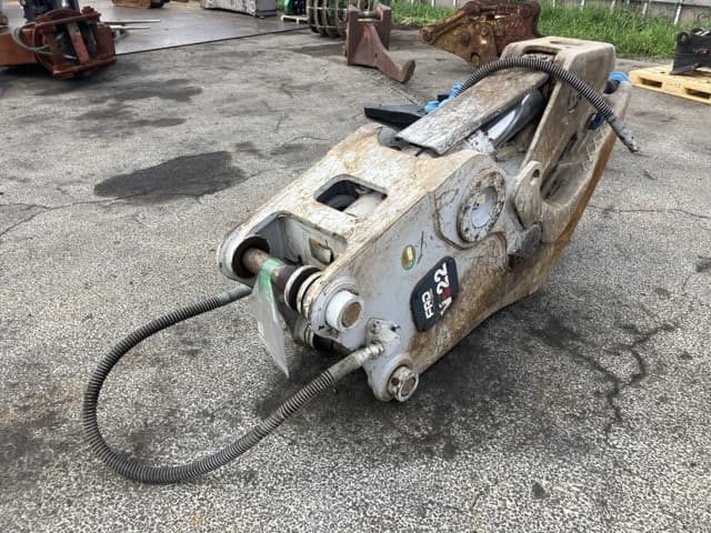 CONCRETE PULVERIZER — Auction (lot 8458-6048)