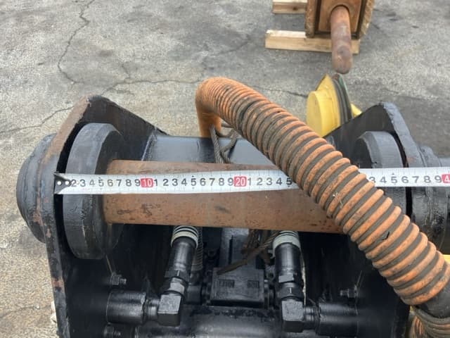 BREAKER — Auction (lot 8458-6080)