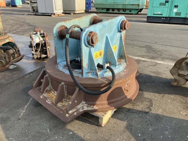MAGNET — Auction (lot 8458-6085)