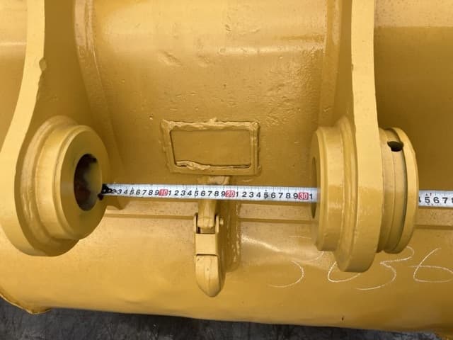 CONSTRUCTION BUCKET — Auction (lot 8458-6090)