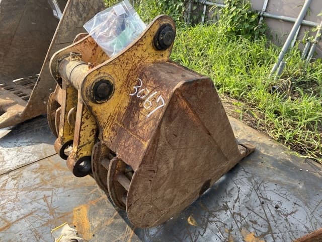SKELETON BUCKET — Auction (lot 8458-6096)