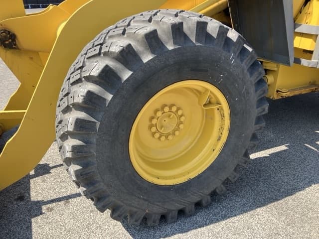 WHEEL LOADER — Auction (lot 8458-61)