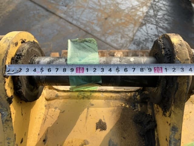 CONSTRUCTION BUCKET — Auction (lot 8458-6100)