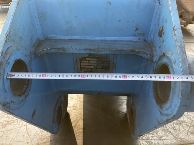 CONCRETE PULVERIZER — Auction (lot 8458-6102)