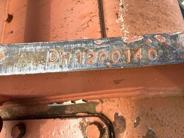 HYDRAULIC MIXING BUCKET — Auction (lot 8458-6103)