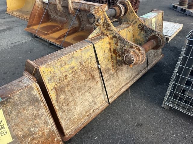 SLOPE BUCKET — Auction (lot 8458-6110)