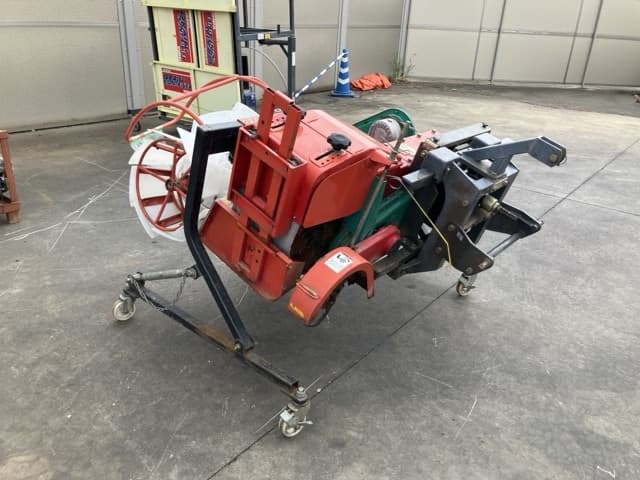 LEVEE PLASTERING MACHINE A — Auction (lot 8458-6324)