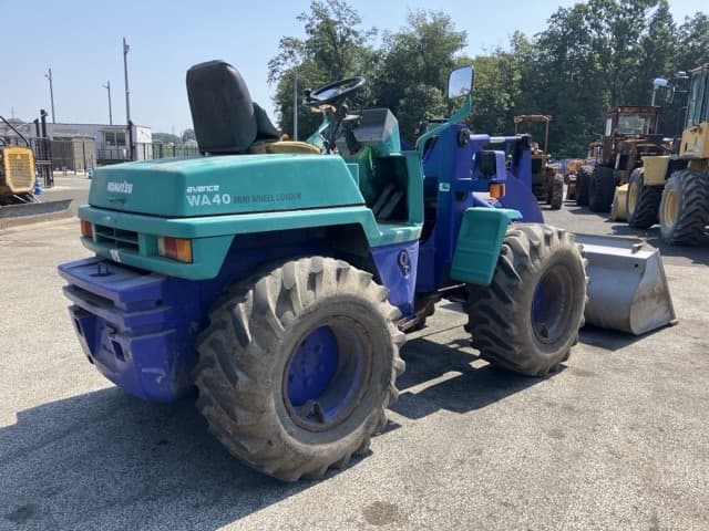 MINI WHEEL LOADER — Auction (lot 8458-64)