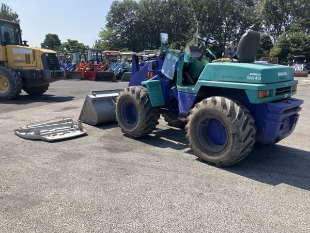 MINI WHEEL LOADER — Auction (lot 8458-64)