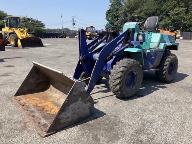 MINI WHEEL LOADER — Auction (lot 8458-65)
