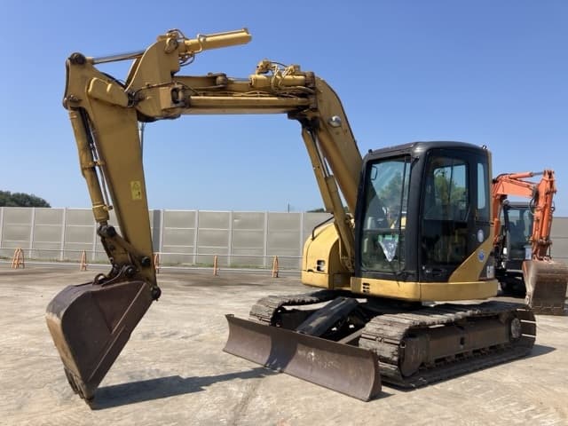 EXCAVATOR — Auction (lot 8458-67)