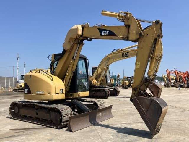 EXCAVATOR — Auction (lot 8458-67)