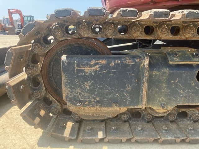 MINI EXCAVATOR — Auction (lot 8458-68)