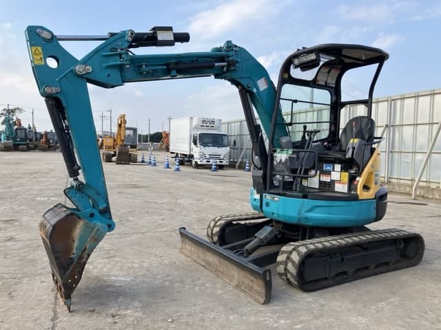 MINI EXCAVATOR — Auction (lot 8458-70)