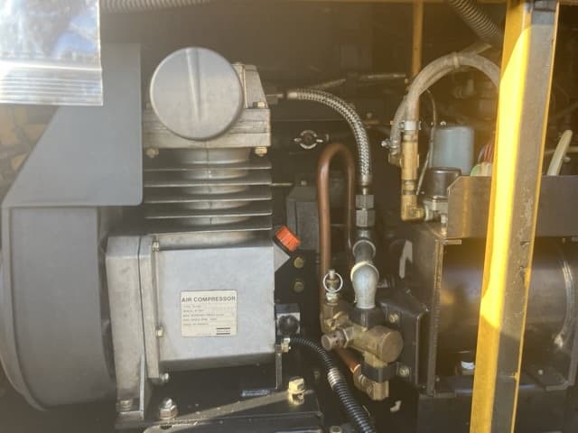 WELDER GENERATOR — Auction (lot 8458-7008)