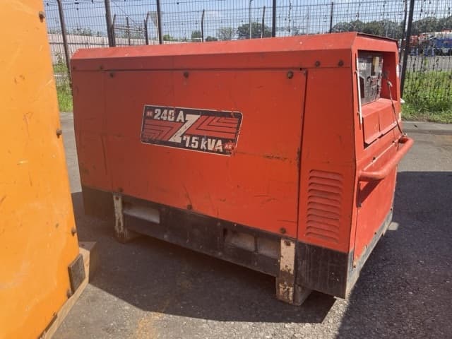 WELDER GENERATOR — Auction (lot 8458-7011)
