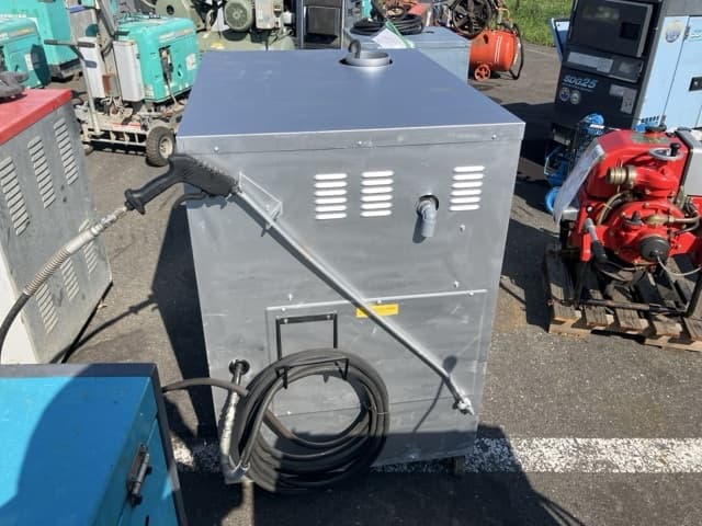 HIGH PRESSURE WASHING MACHINE — Auction (lot 8458-7018)