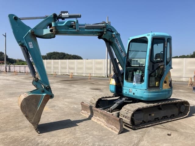 MINI EXCAVATOR — Auction (lot 8458-74)