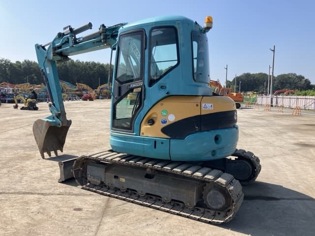 MINI EXCAVATOR — Auction (lot 8458-74)
