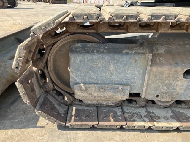 MINI EXCAVATOR — Auction (lot 8458-74)