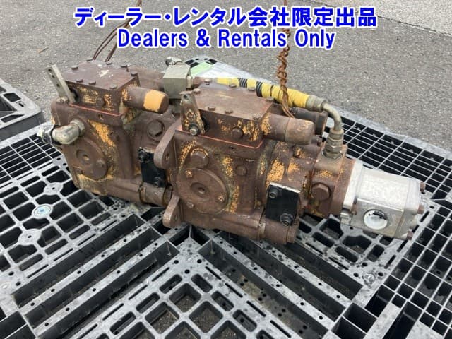 HYDRAULIC PUMP — Auction (lot 8458-7413)