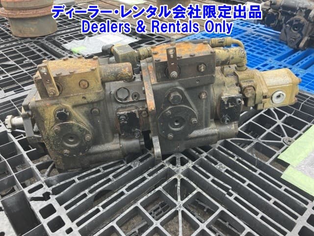 HYDRAULIC PUMP — Auction (lot 8458-7416)