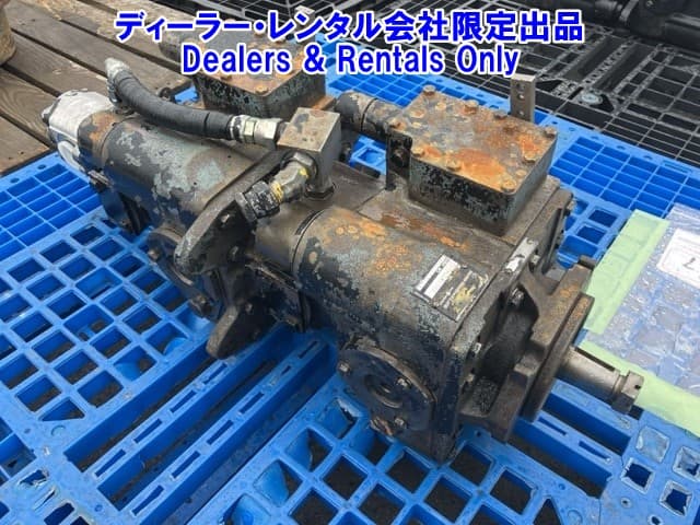 HYDRAULIC PUMP — Auction (lot 8458-7417)