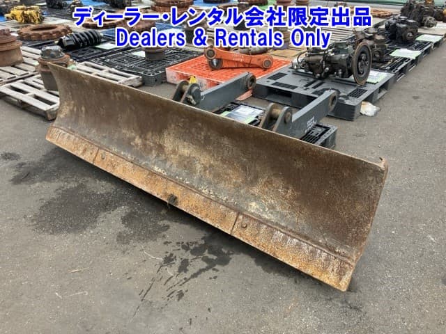 BLADE — Auction (lot 8458-7440)
