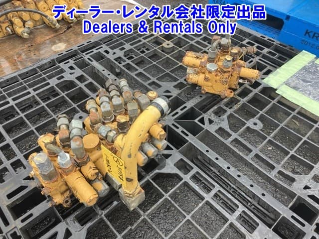 HYDRAULIC VALVE — Auction (lot 8458-7491)