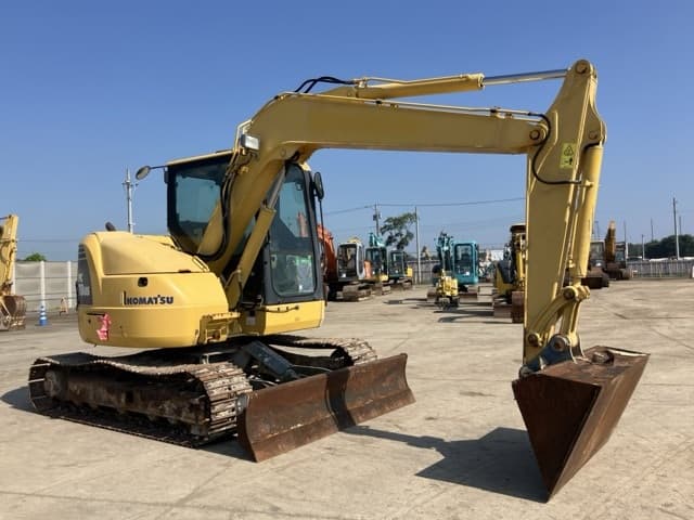 EXCAVATOR — Auction (lot 8458-75)