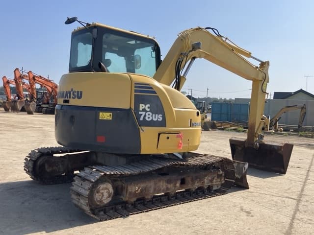 EXCAVATOR — Auction (lot 8458-75)