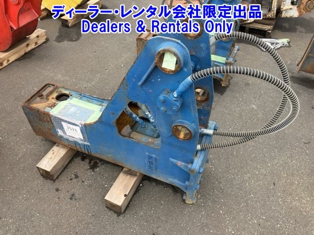 BREAKER — Auction (lot 8458-7526)