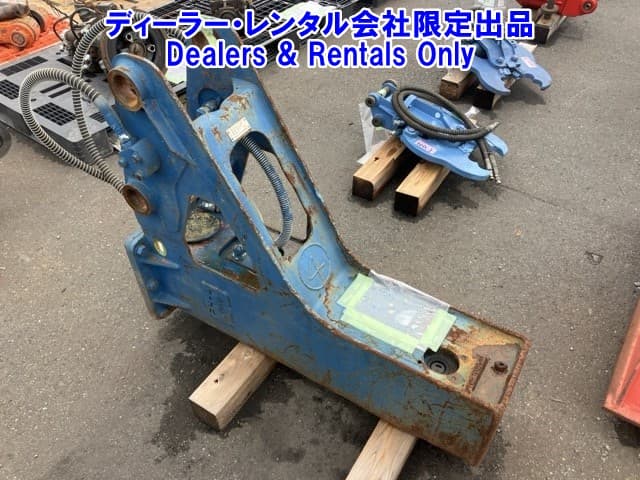 BREAKER — Auction (lot 8458-7526)