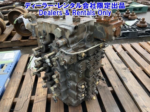HYDRAULIC VALVE — Auction (lot 8458-7571)