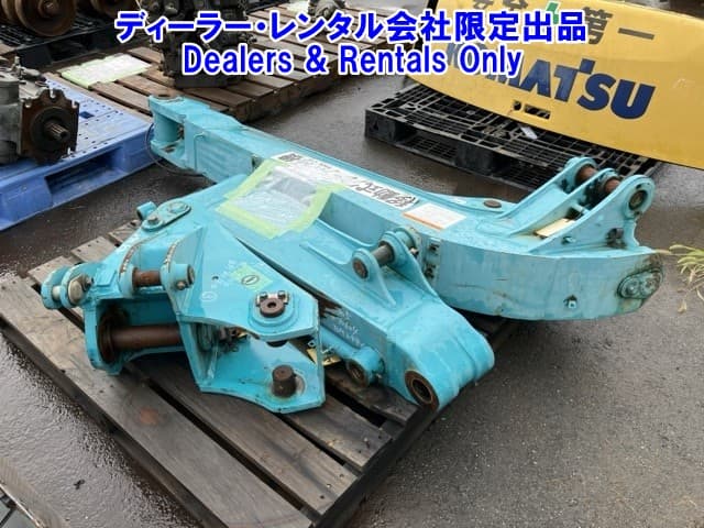 BOOM — Auction (lot 8458-7578)