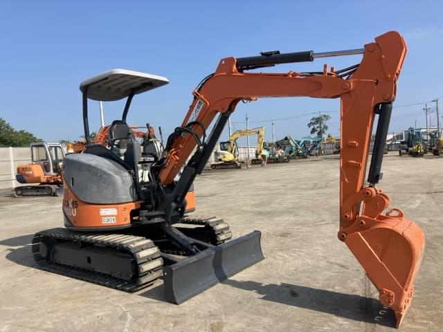 MINI EXCAVATOR — Auction (lot 8458-76)