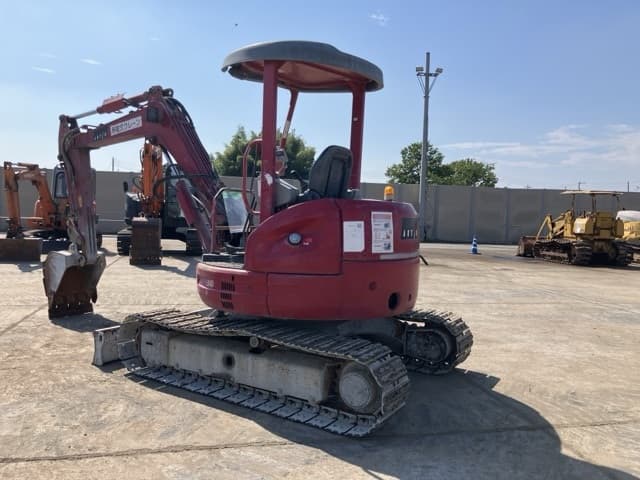 MINI EXCAVATOR — Auction (lot 8458-78)